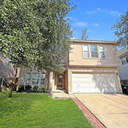 4 Bdr Home Near Lackland Afb/Seaworld/Pool Table